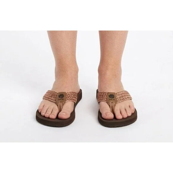 Yellow Box Norit Mellow Mat Flip Flops Brown Woven Straps Women's Size 8 EUC - Picture 1 of 10